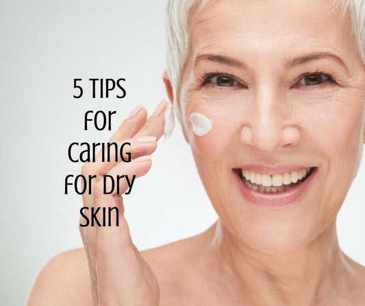 senior lady applying moisturizer 5 tips for dry skin
